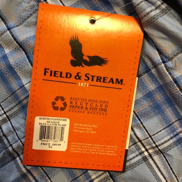 Men’s Field and Stream Outdoor button down - Picture 3 of 3